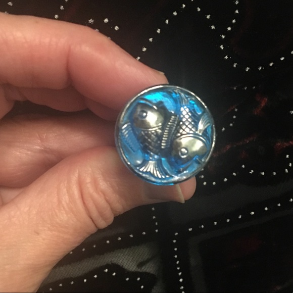 Pisces Czech Glass Button Ring - Picture 2 of 3